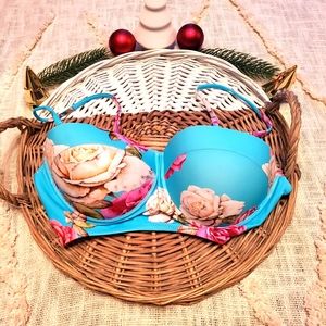 NWOT -Cupshe turquoise floral bikini tip